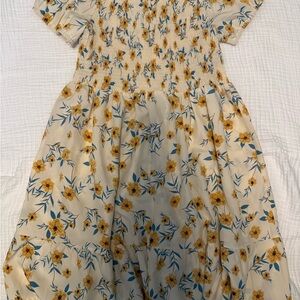 Amazon Women's Midi Dress in Cream and Yellow Floral